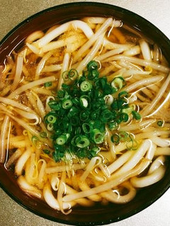 鶏がらスープで激ウマうどん!-レシピのメイン写真