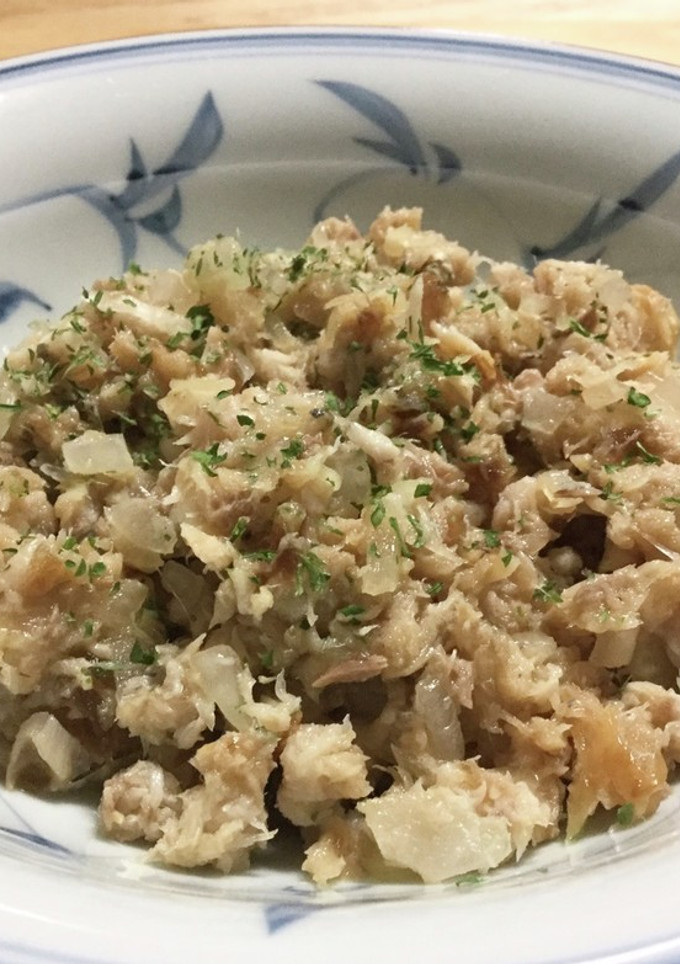 鯵の干物に玉ねぎ加えた　おつまみ風サラダ-レシピのメイン写真
