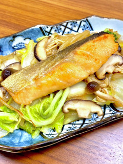 ホイル焼き風☆鮭のムニエルしっとり仕立て-レシピのメイン写真