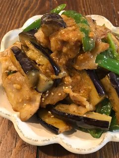 簡単旨♡豚バラと野菜の味噌ガリバタ炒め-レシピのメイン写真
