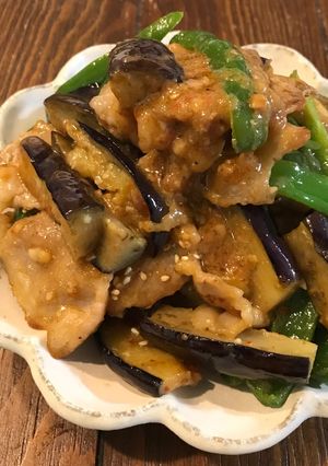 簡単旨♡豚バラと野菜の味噌ガリバタ炒め-レシピのメイン写真
