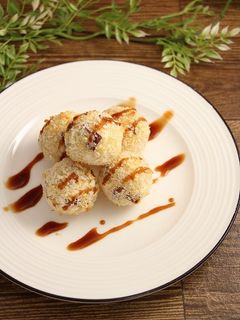 簡単!焼きコロッケ+さつまいも!鬼饅頭風-レシピのメイン写真