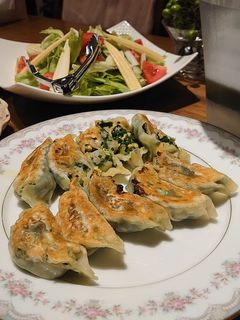 海老、にら、炒り卵の餃子&炒飯-レシピのメイン写真