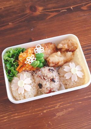 秋のお花見♡のっけるだけ…コスモス弁当-レシピのメイン写真