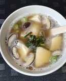 納豆とオクラ、豆腐のトロトロスープ