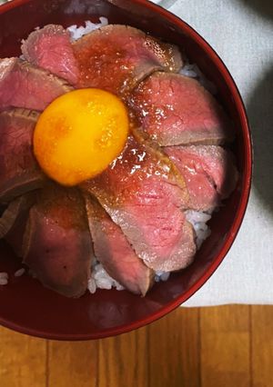 湯煎で簡単美味しいローストビーフ丼！-レシピのメイン写真