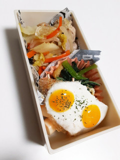 可愛い!うずらの卵の目玉焼き-レシピのメイン写真