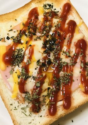 Wチーズ＆ハムのケチャップトースト-レシピのメイン写真