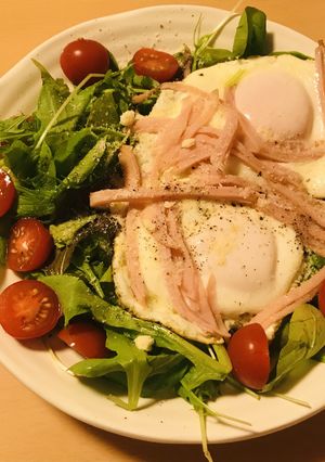 細切ハムのハムエッグ&ベビーリーフサラダ-レシピのメイン写真