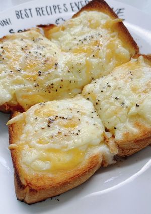 シンプル！チーズトースト-レシピのメイン写真