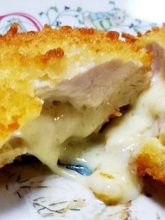 大人気!チーズがとろ~りチキンカツ☆-レシピのメイン写真