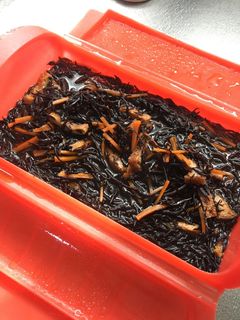 ルクエでひじき煮物-レシピのメイン写真