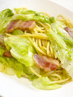 レタスとベーコンのパスタ-レシピのメイン写真