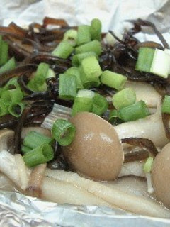 塩ふき昆布できのこのホイル包み焼き-レシピのメイン写真