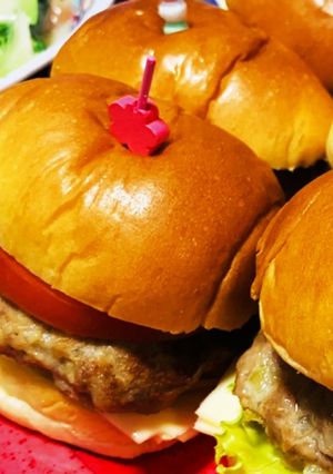 誕生日に♡バターロールでミニバーガー♡-レシピのメイン写真