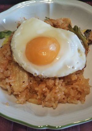簡単♪キムチチャーハン目玉焼きのせ-レシピのメイン写真