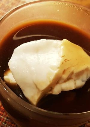 杏仁豆腐、黒蜜と烏龍茶のソース。-レシピのメイン写真