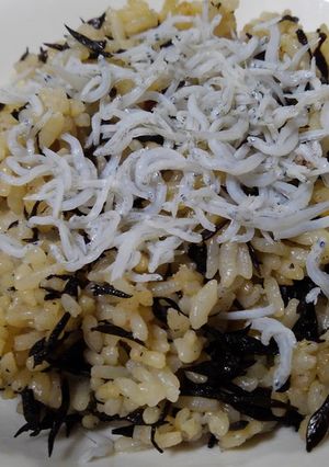 レクチンフリーひじきの炊き込みご飯-レシピのメイン写真