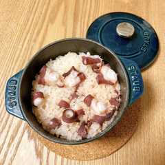 รูปของ ストウブで簡単！1合たこ飯