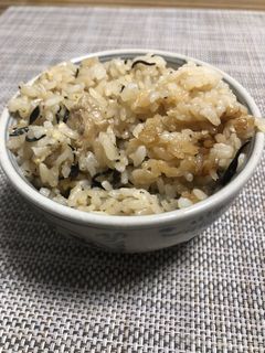 鶏皮の白だし炊き込みご飯-レシピのメイン写真