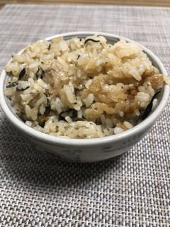 鶏皮の白だし炊き込みご飯-レシピのメイン写真