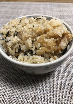 鶏皮の白だし炊き込みご飯-レシピのメイン写真