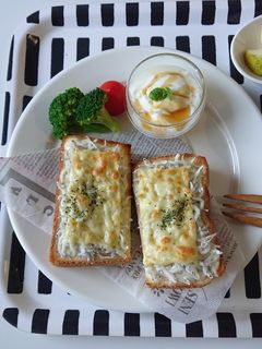 しらすトースト-レシピのメイン写真