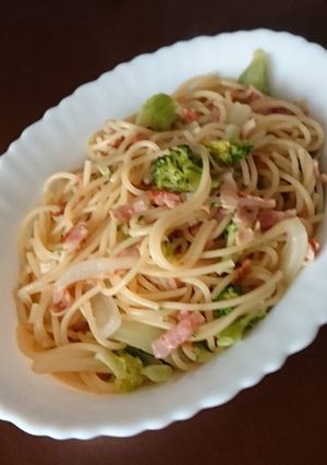 簡単スパゲティ ベーコンブロッコリ-レシピのメイン写真