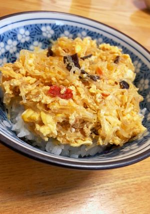 フライパン1つで簡単手抜き☆麻婆卵とじ丼-レシピのメイン写真