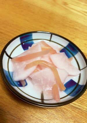 らっきょう酢で簡単に☆紅しょうが甘酢大根-レシピのメイン写真