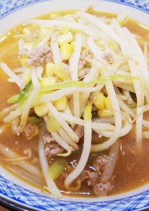ピリ辛もやし味噌ラーメン-レシピのメイン写真