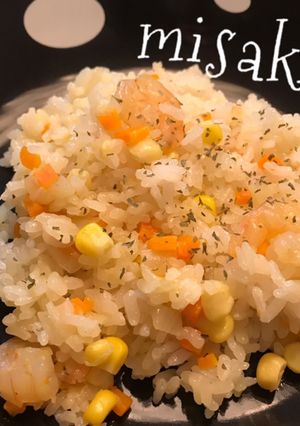 炊飯器☆de☆簡単エビピラフ-レシピのメイン写真