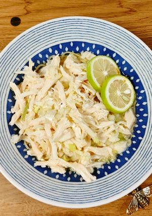 サッポロ一番偏愛☆サラダチキンネギ塩のせ-レシピのメイン写真