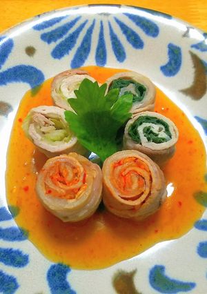 ニラとキムチとセロリのレンジで3色肉巻き-レシピのメイン写真