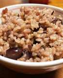 我が家の黒豆ヒジキ玄米ご飯（電気圧力鍋）