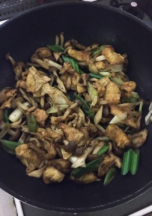 糖質制限OK油揚げとキノコのカレー炒め-レシピのメイン写真