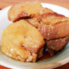 รูปของ 豚の角煮！ビールか発泡酒を使って