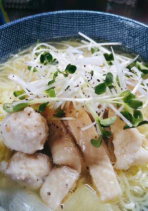 鍋キューブで安定の味♪鶏塩ラーメン-レシピのメイン写真