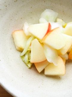 白菜とりんごのフルーティー酢の物♪-レシピのメイン写真