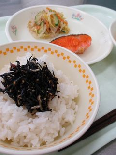 簡単給食 しそひじきふりかけ-レシピのメイン写真