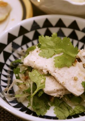 鶏ハムとパクチーのサラダ-レシピのメイン写真