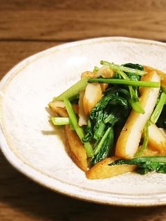 ◎小松菜と平天(さつま揚げ)の炒め物◎-レシピのメイン写真