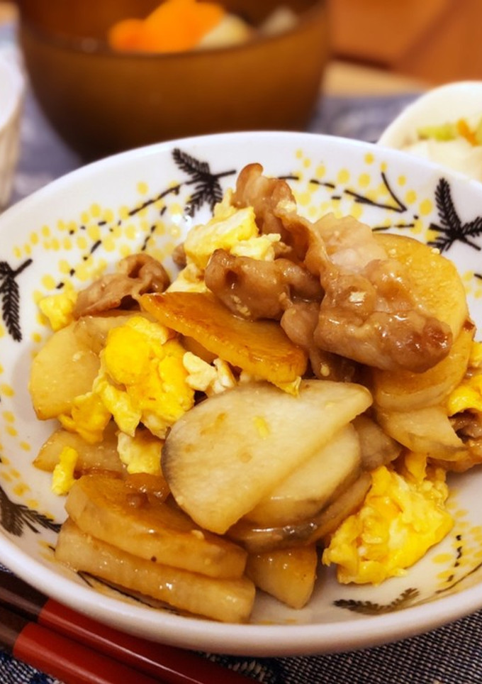 山芋と豚肉の卵炒め-レシピのメイン写真