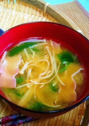 水菜とベーコンとえのきの味噌汁-レシピのメイン写真