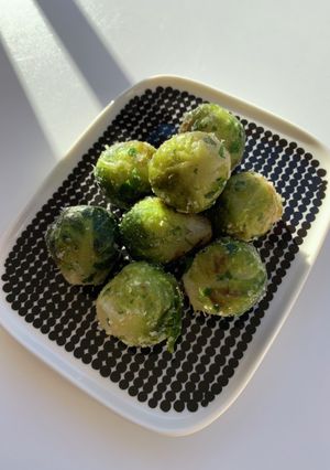 ドイツDEママの芽キャベツソテー-レシピのメイン写真