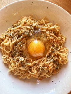 サッポロ一番みそラーメンでカルボナーラ風-レシピのメイン写真