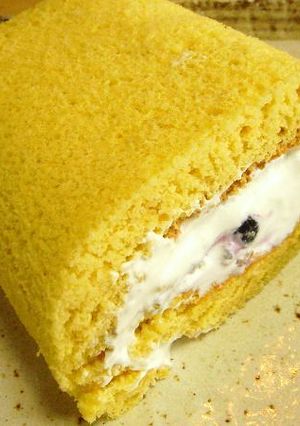 超簡単☆米粉ロールケーキ＠豆乳生クリーム-レシピのメイン写真