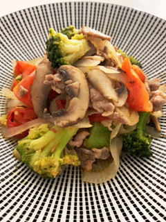 簡単!ドイツDE旬野菜の塩麹炒め-レシピのメイン写真