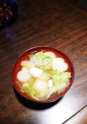 レタス&お豆腐の味噌汁♡♡麸を乗せて-レシピのメイン写真
