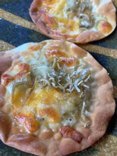 餃子の皮でじゃこのピザ-レシピのメイン写真